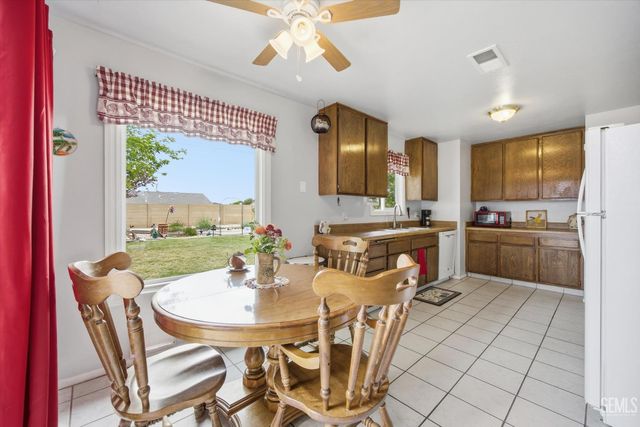 21230 MIssion Street, Tehachapi, CA 93561