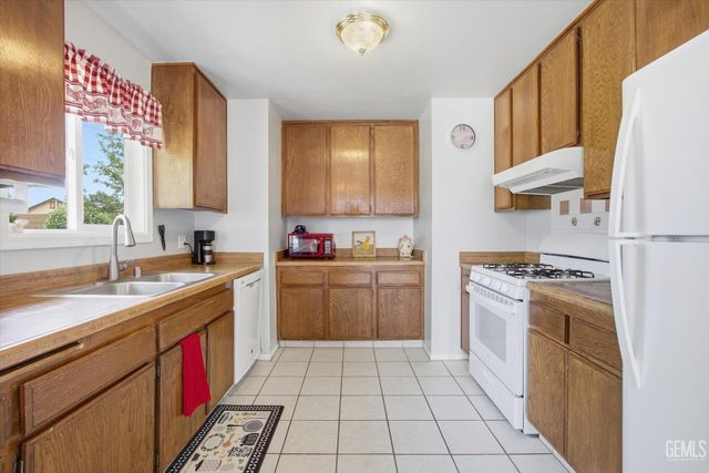 21230 MIssion Street, Tehachapi, CA 93561