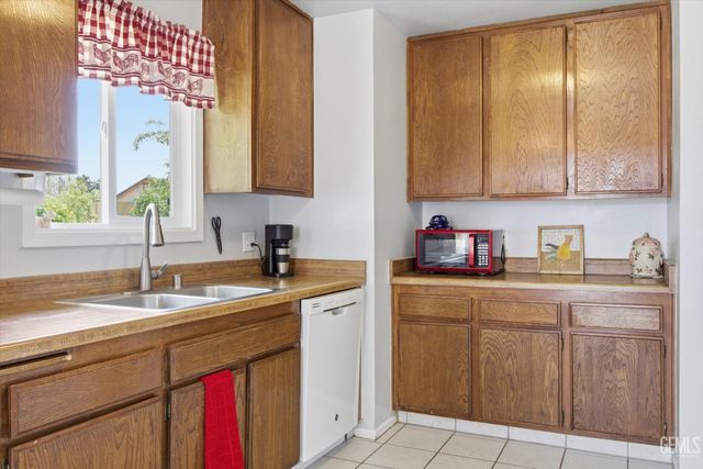 21230 MIssion Street, Tehachapi, CA 93561