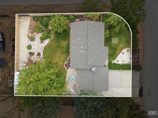 21230 MIssion Street, Tehachapi, CA 93561