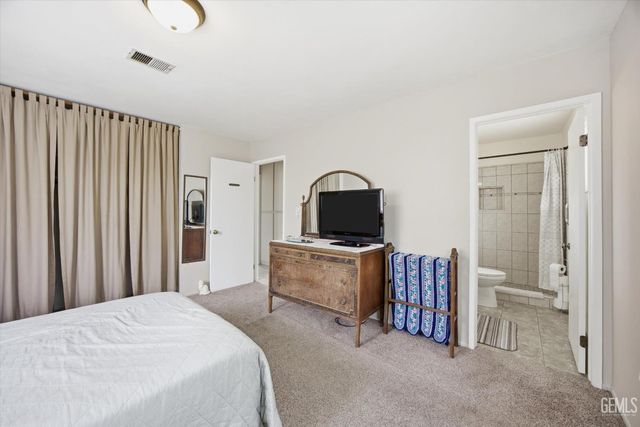 21230 MIssion Street, Tehachapi, CA 93561