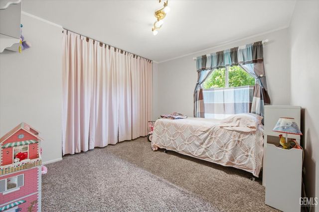 21230 MIssion Street, Tehachapi, CA 93561