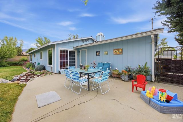 21230 MIssion Street, Tehachapi, CA 93561