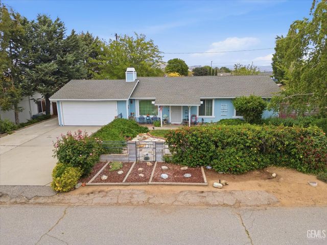 21230 MIssion Street, Tehachapi, CA 93561