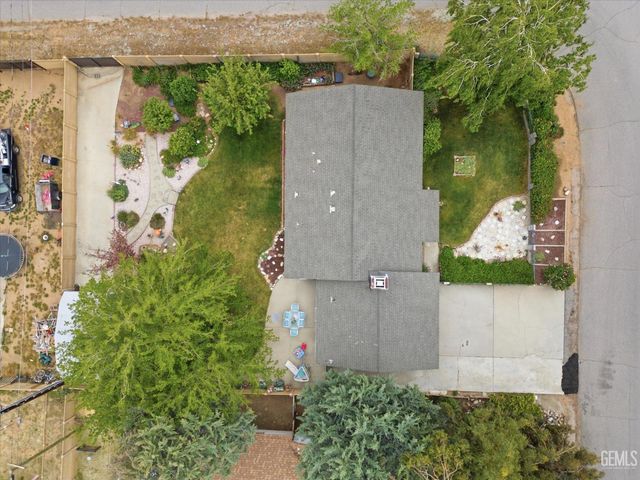 21230 MIssion Street, Tehachapi, CA 93561