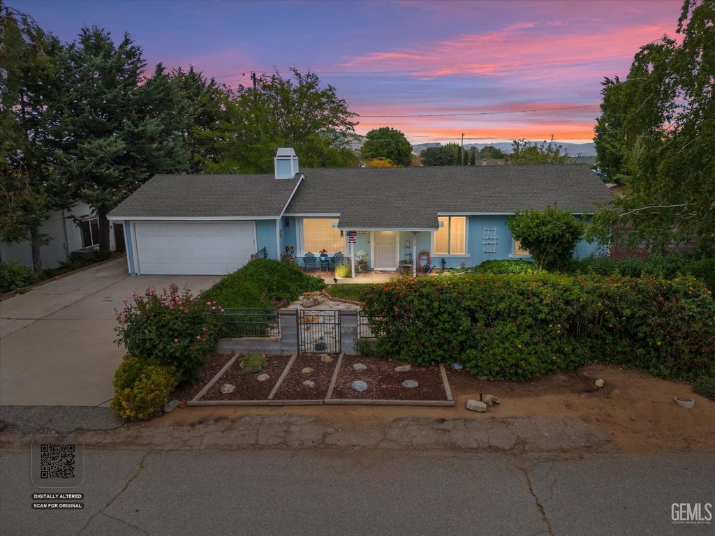 21230 MIssion Street, Tehachapi, CA 93561