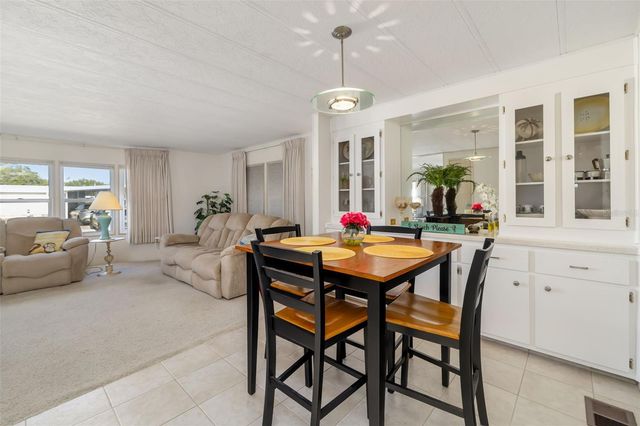 5619 BAYSHORE ROAD 421, Palmetto, FL 34221