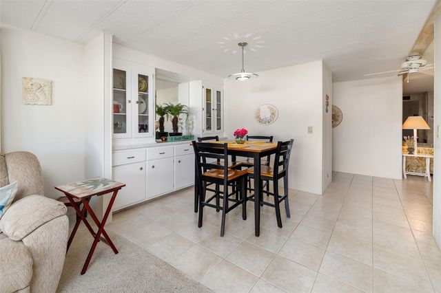 5619 BAYSHORE ROAD 421, Palmetto, FL 34221