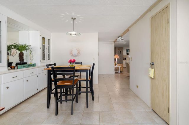 5619 BAYSHORE ROAD 421, Palmetto, FL 34221