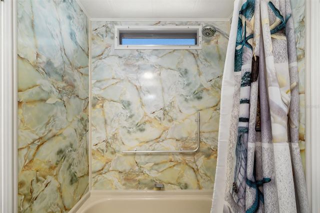 5619 BAYSHORE ROAD 421, Palmetto, FL 34221