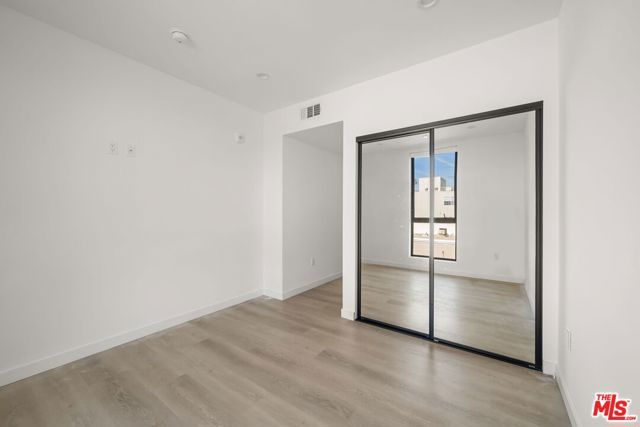 3755 S Canfield Avenue 302, Los Angeles, CA 90034