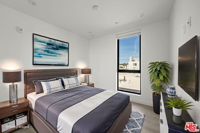 3755 S Canfield Avenue 302, Los Angeles, CA 90034