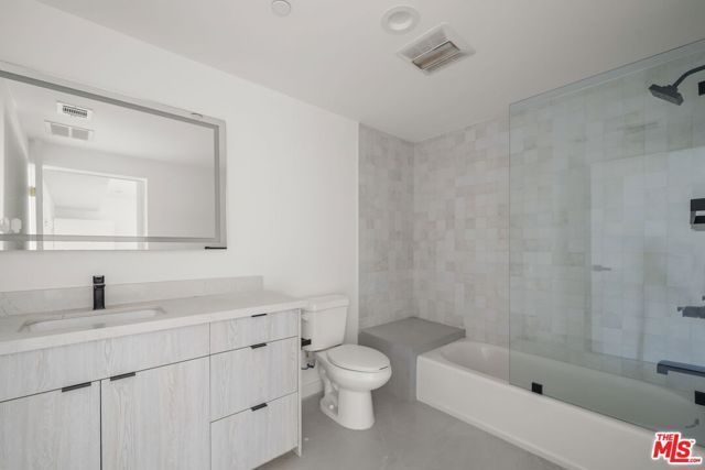 3755 S Canfield Avenue 302, Los Angeles, CA 90034