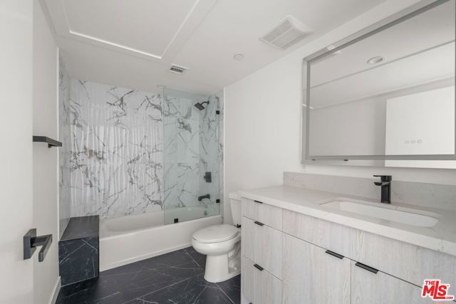 3755 S Canfield Avenue 302, Los Angeles, CA 90034