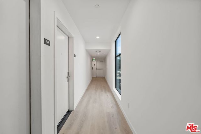 3755 S Canfield Avenue 302, Los Angeles, CA 90034