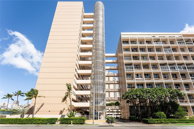 500 University Avenue 320, Honolulu, HI 96826
