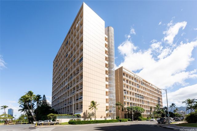 500 University Avenue 320, Honolulu, HI 96826