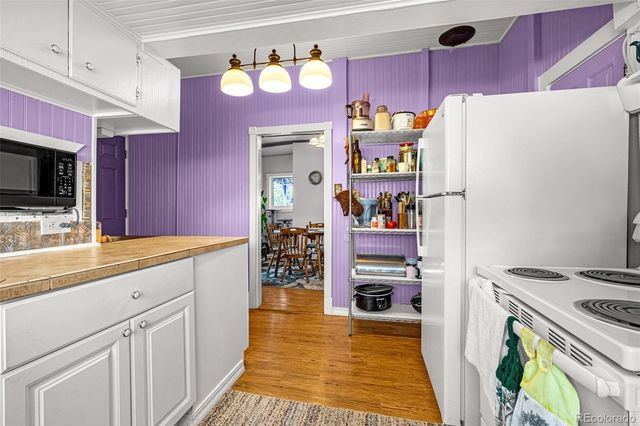 137 W Eaton Avenue, Cripple Creek, CO 80813