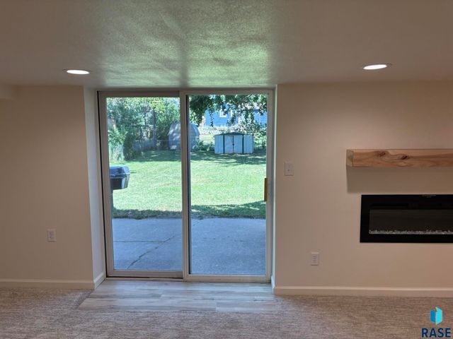 600 S Thompson Ave Avenue, Sioux Falls, SD 57103