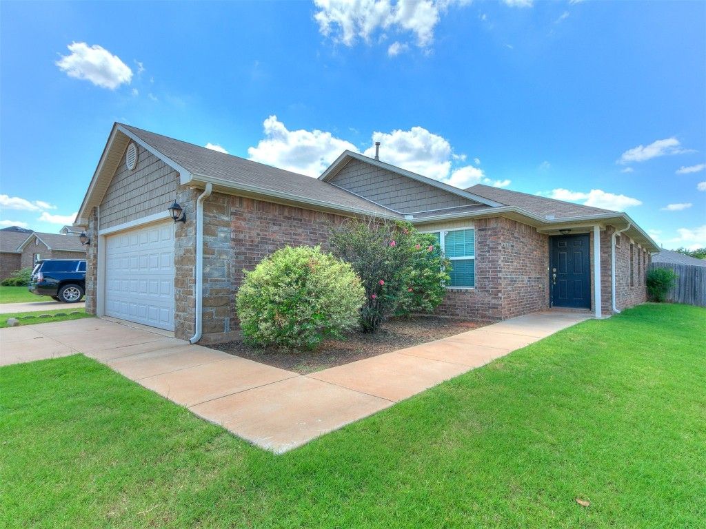 2701 Sugar Pine Drive, Yukon, OK 73099