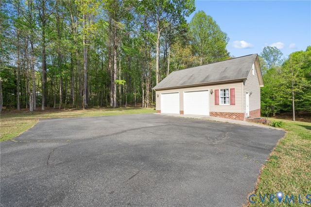 5201 Timberlake Dr, Providence Forge, VA 23140