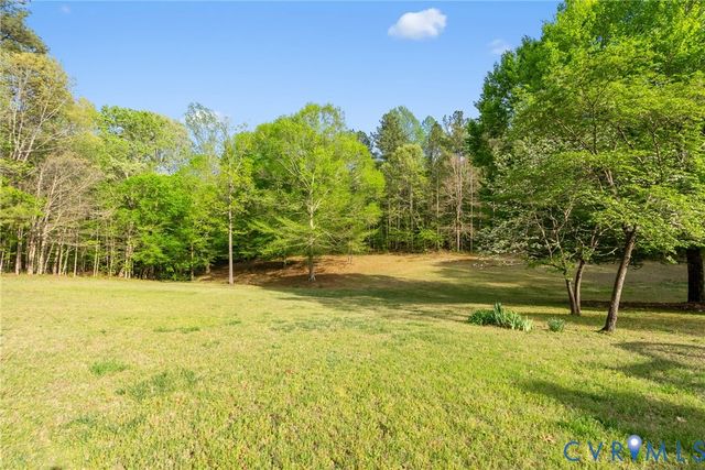 5201 Timberlake Dr, Providence Forge, VA 23140