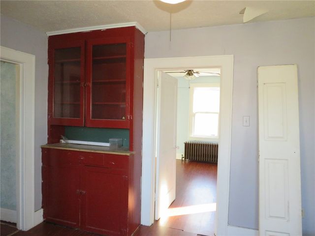 20 Beech St, Leetsdale, PA 15003