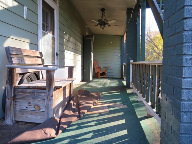 20 Beech St, Leetsdale, PA 15003