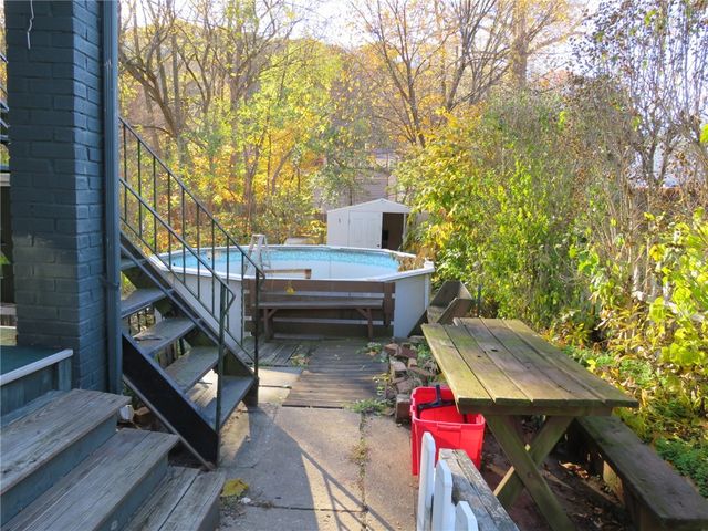 20 Beech St, Leetsdale, PA 15003