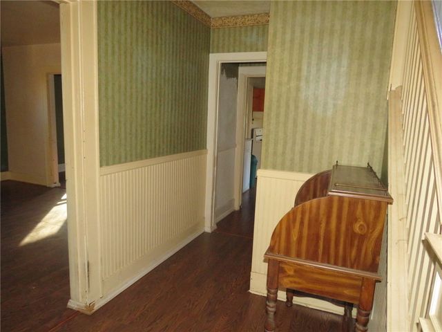 20 Beech St, Leetsdale, PA 15003