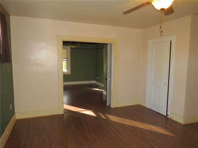 20 Beech St, Leetsdale, PA 15003