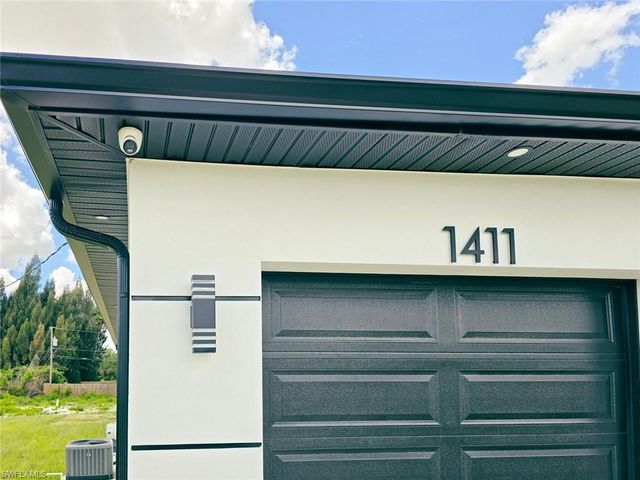 1411 Moore AVE, Lehigh Acres, FL 33972