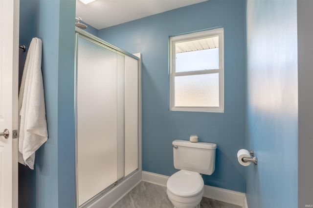 1909 N Thomas Avenue, Evansville, IN 47711
