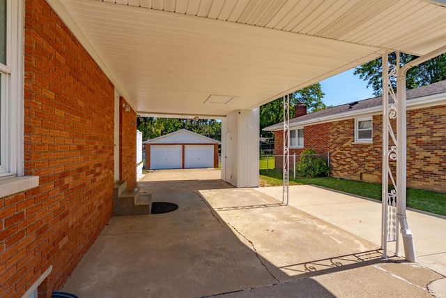 1909 N Thomas Avenue, Evansville, IN 47711
