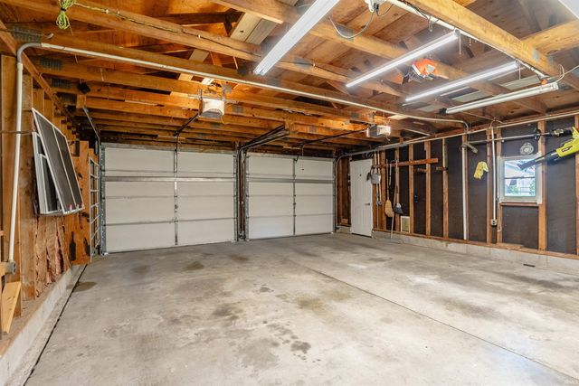 1909 N Thomas Avenue, Evansville, IN 47711