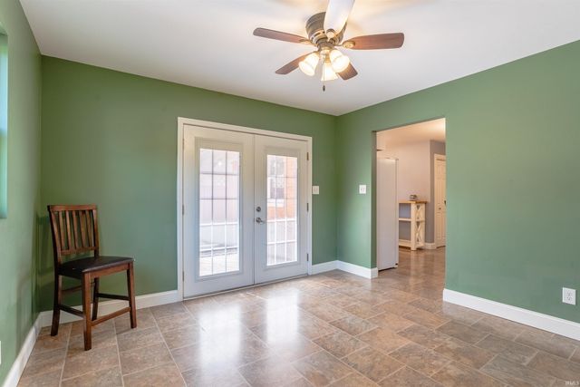 1909 N Thomas Avenue, Evansville, IN 47711