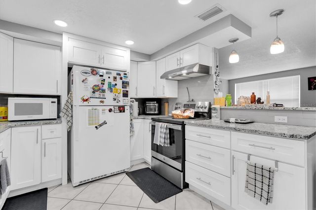 5612 BAKER ROAD, New Port Richey, FL 34653