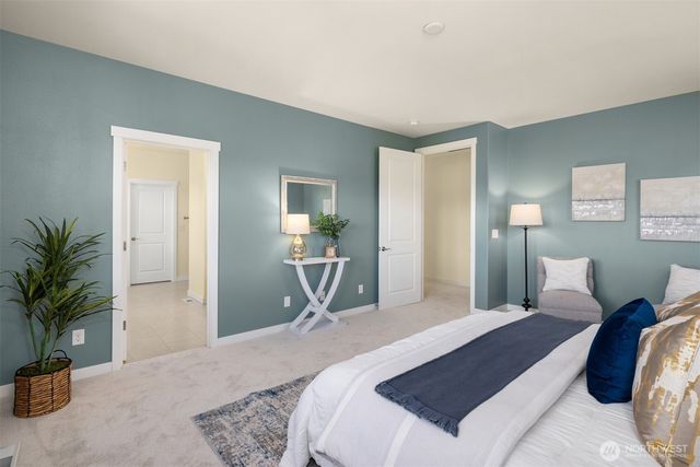 9121 Jacobia Avenue SE, Snoqualmie, WA 98065