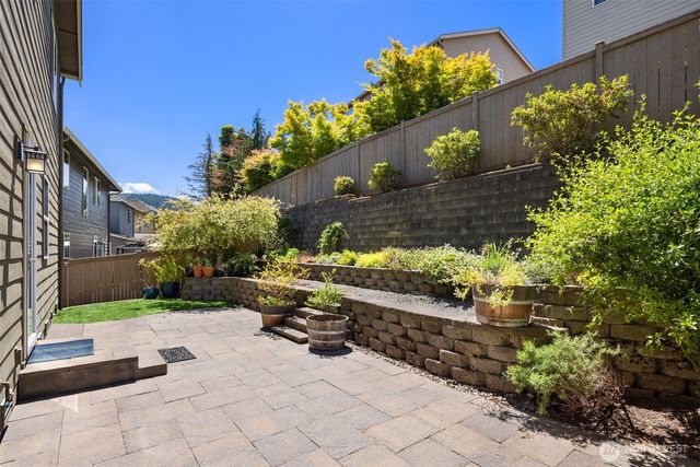 9121 Jacobia Avenue SE, Snoqualmie, WA 98065