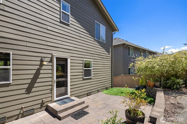 9121 Jacobia Avenue SE, Snoqualmie, WA 98065