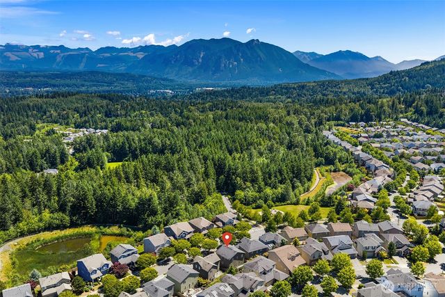 9121 Jacobia Avenue SE, Snoqualmie, WA 98065