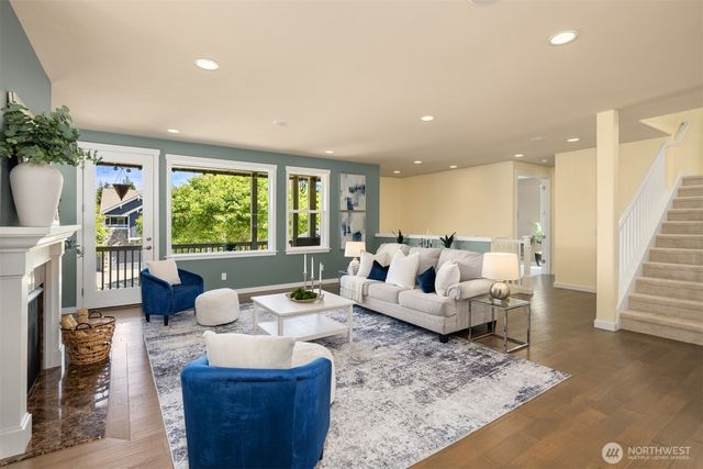 9121 Jacobia Avenue SE, Snoqualmie, WA 98065