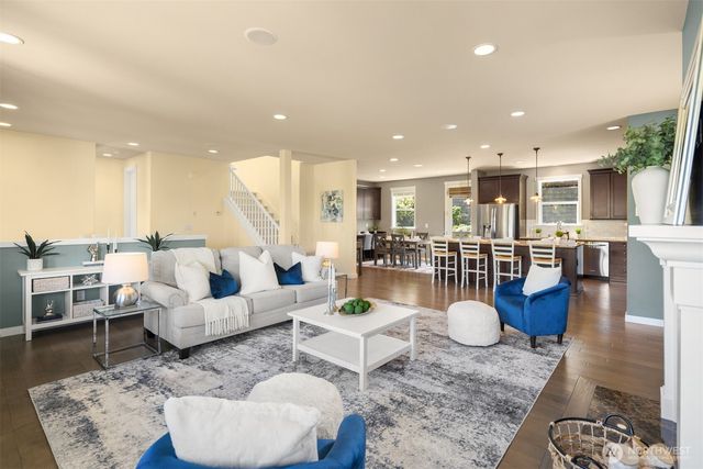 9121 Jacobia Avenue SE, Snoqualmie, WA 98065