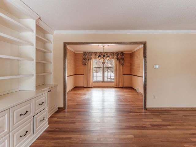 2020 16th Street NE, Rochester, MN 55906