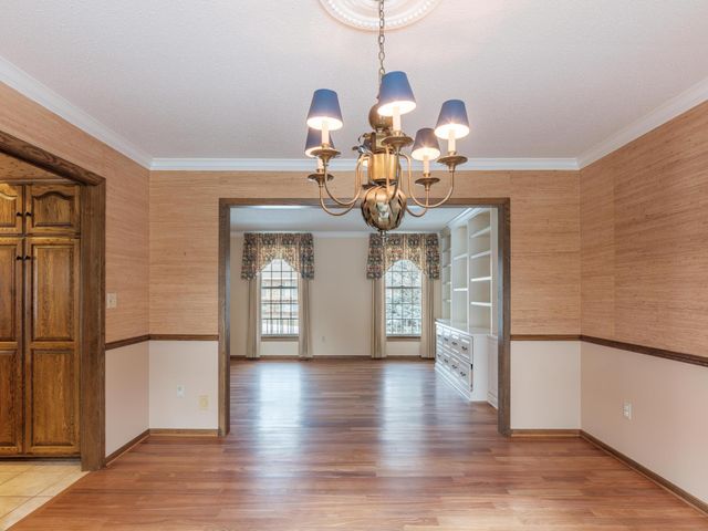 2020 16th Street NE, Rochester, MN 55906