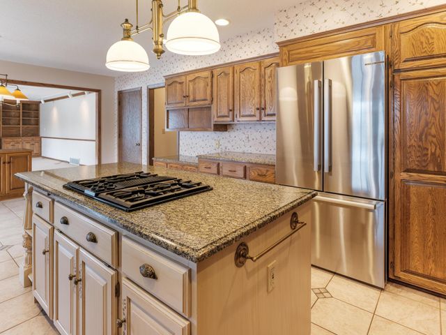 2020 16th Street NE, Rochester, MN 55906