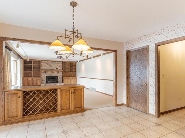 2020 16th Street NE, Rochester, MN 55906