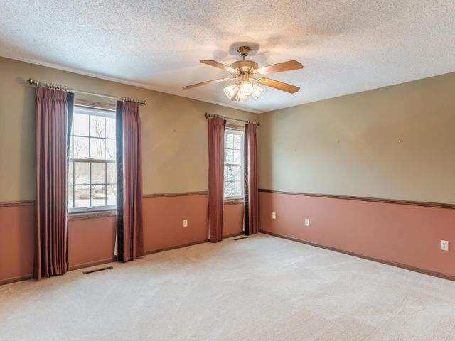 2020 16th Street NE, Rochester, MN 55906