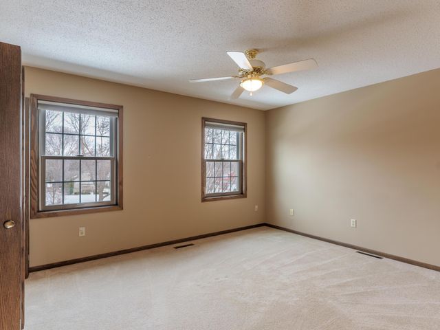 2020 16th Street NE, Rochester, MN 55906