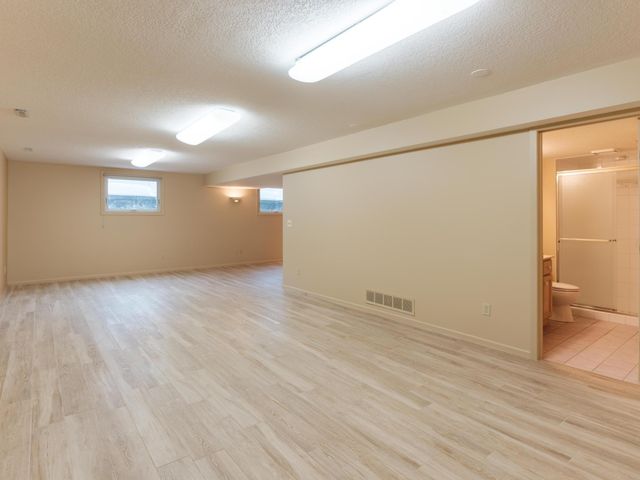 2020 16th Street NE, Rochester, MN 55906